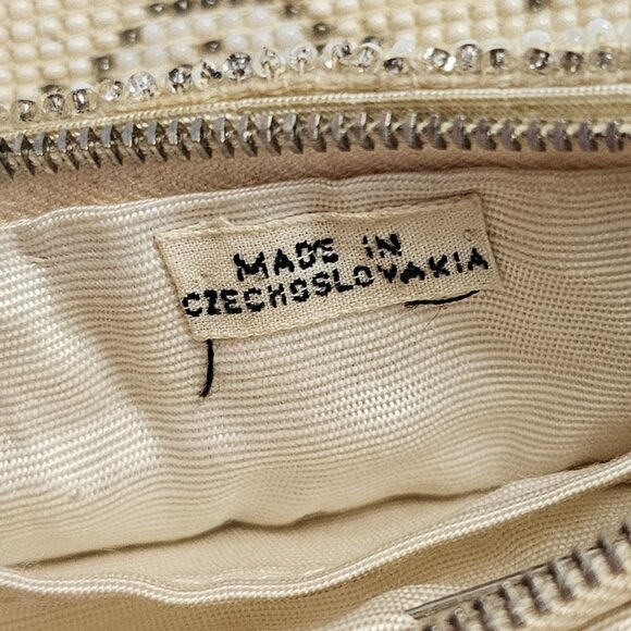 Vintage Czech Beige Beaded Mini Wristlet Clutch Silver Tribal Design Zipper Clos - Picture 5 of 7